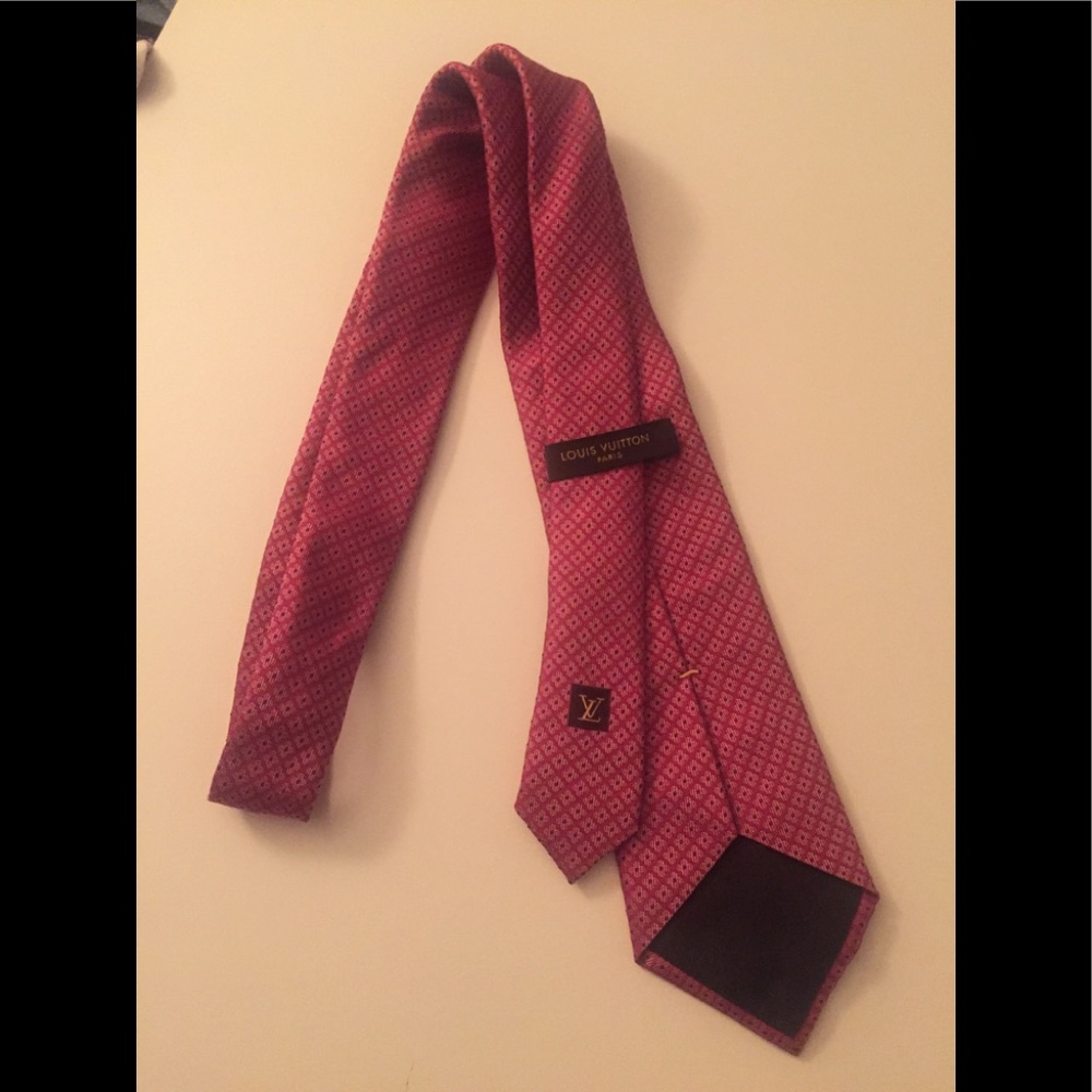 LV Men’s Tie - Picture 1 of 3